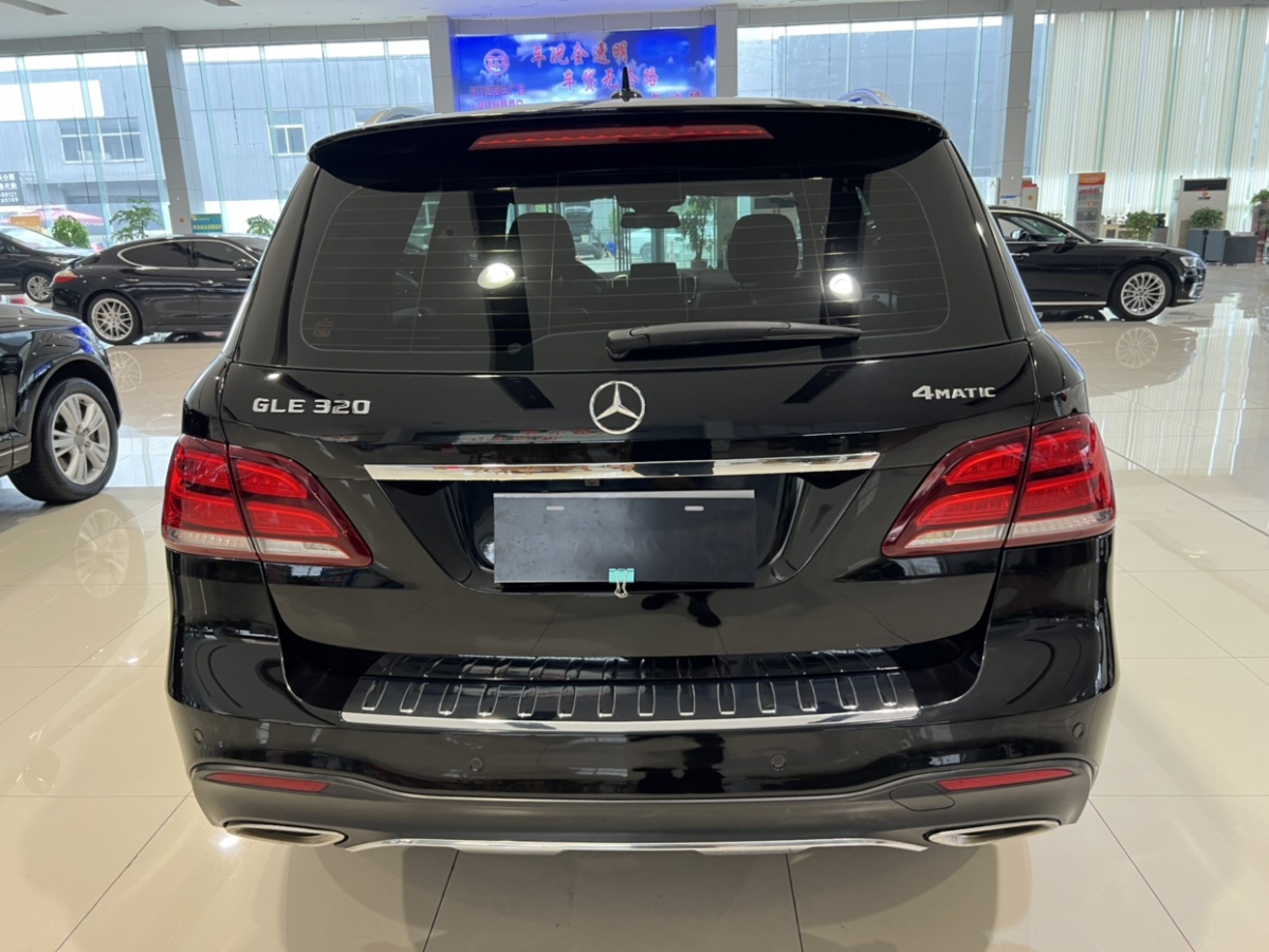 奔馳 奔馳GLE  2017款 GLE 320 4MATIC 動感型圖片