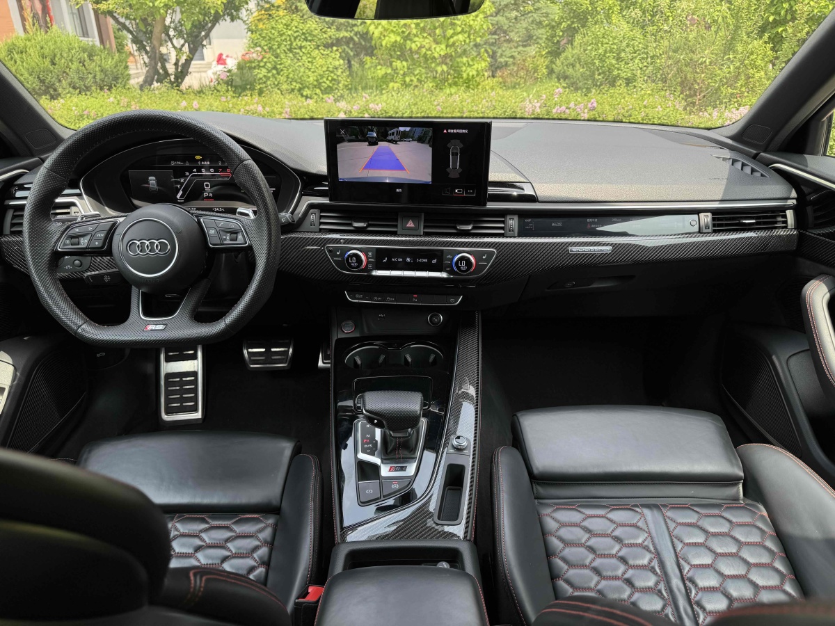 2021年3月奧迪 奧迪RS 4  2023款 RS4 Avant 暗金版