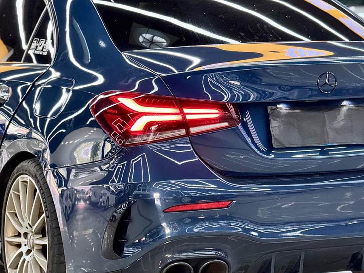 奔馳 奔馳A級AMG  2020款 改款 AMG A 35 4MATIC 先型特別版圖片