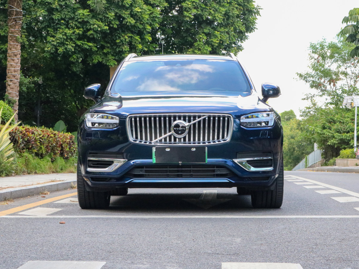 2022年4月沃爾沃 XC90新能源  2021款 E驅(qū)混動(dòng) T8 智尊豪華版 7座