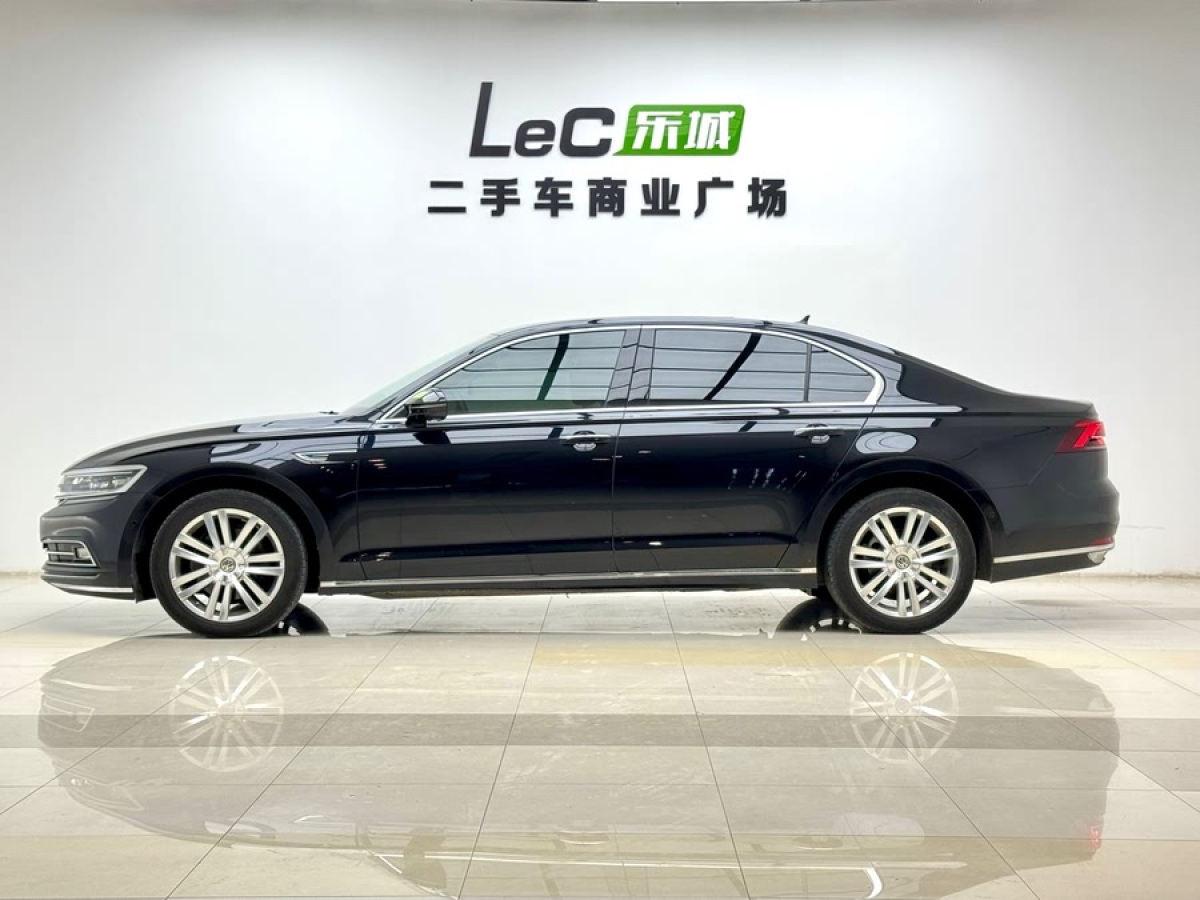 大眾 輝昂  2018款 改款 380TSI 兩驅(qū)旗艦版圖片