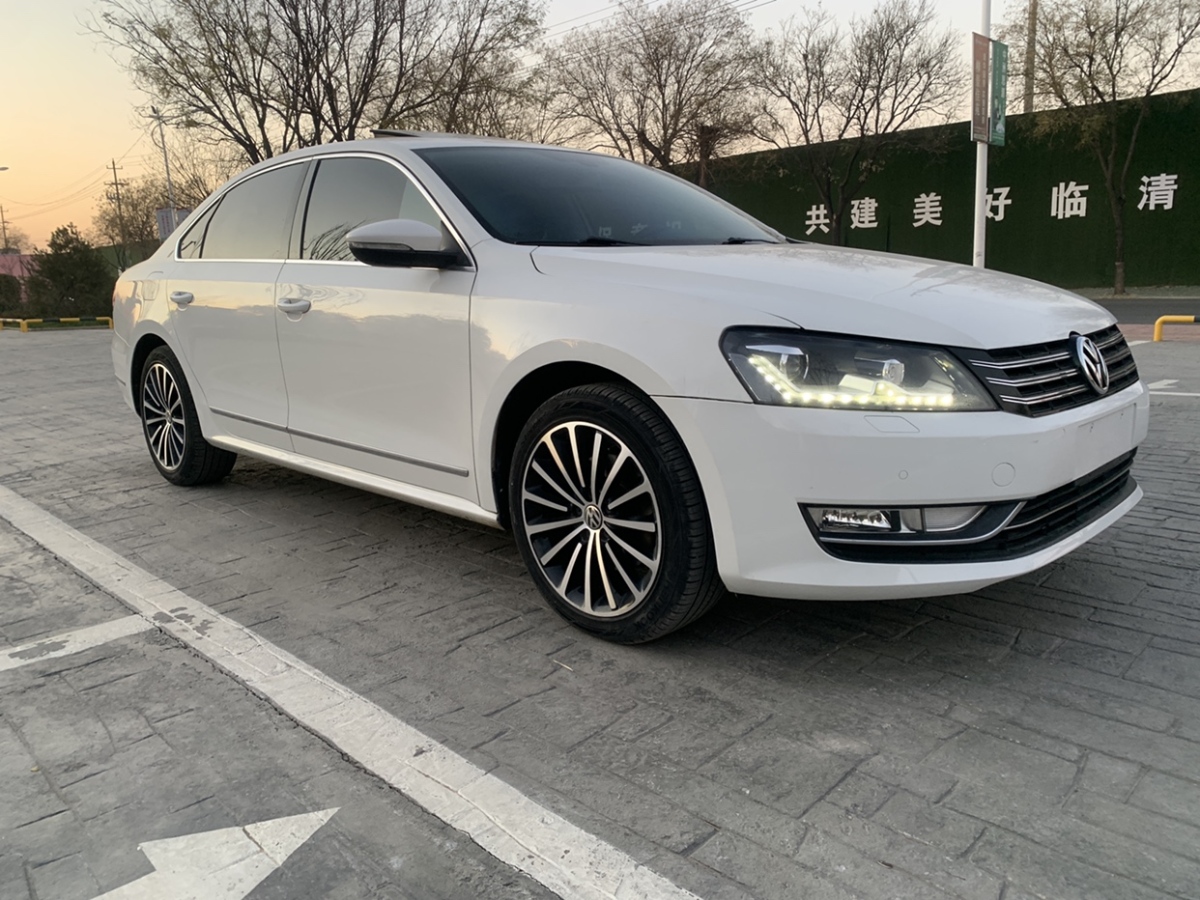 大眾 帕薩特  2014款 1.8TSI DSG御尊導(dǎo)航版圖片