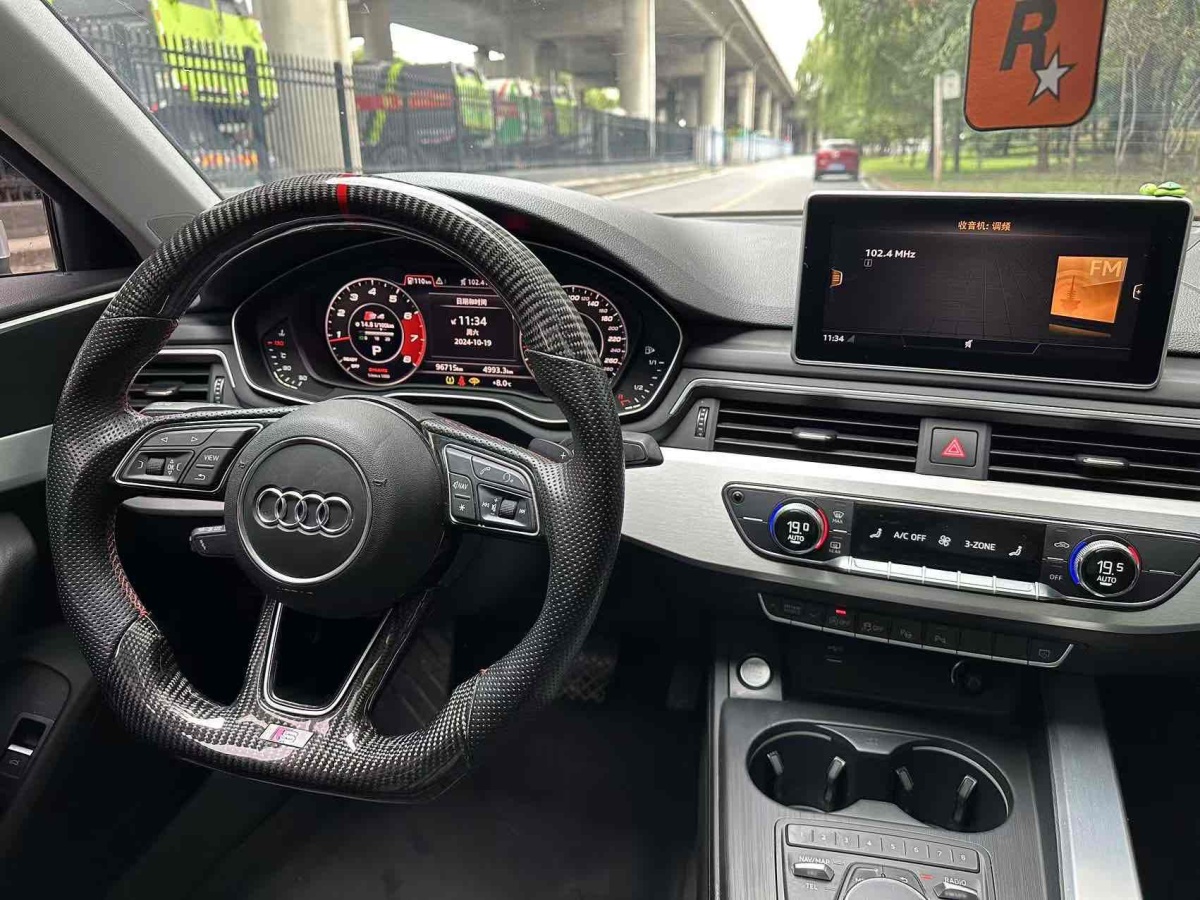 奧迪 奧迪A4L  2019款 40 TFSI 時(shí)尚型 國(guó)VI圖片