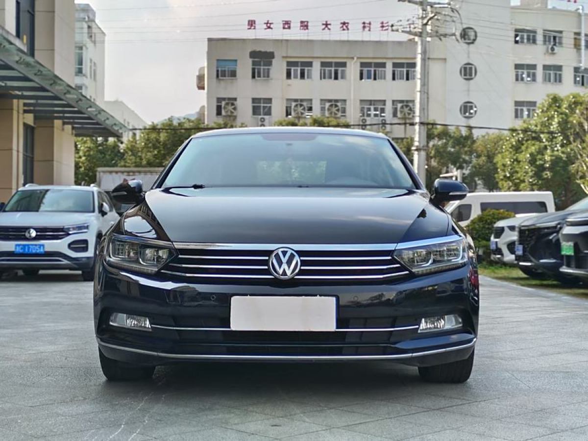 大眾 邁騰  2019款  330TSI DSG 領(lǐng)先型 國VI圖片