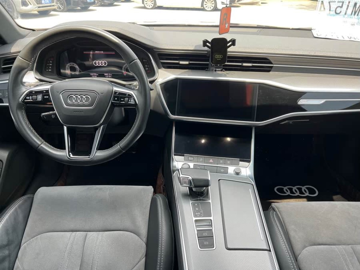 奧迪 奧迪A6L  2020款 40 TFSI 豪華動(dòng)感型圖片