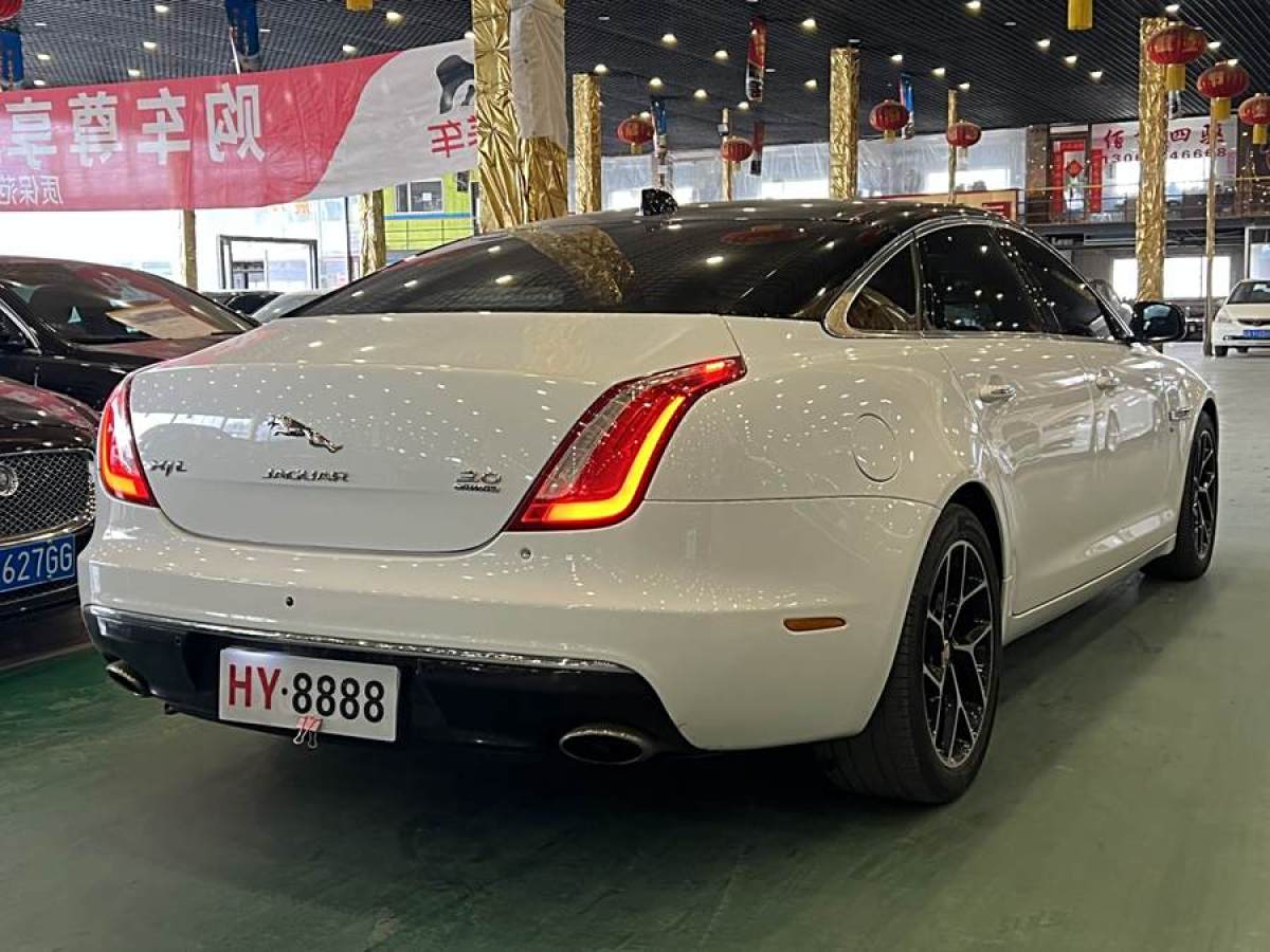 2016年9月捷豹 XJ  2016款 XJL 3.0 SC 四驅(qū)全景商務(wù)版