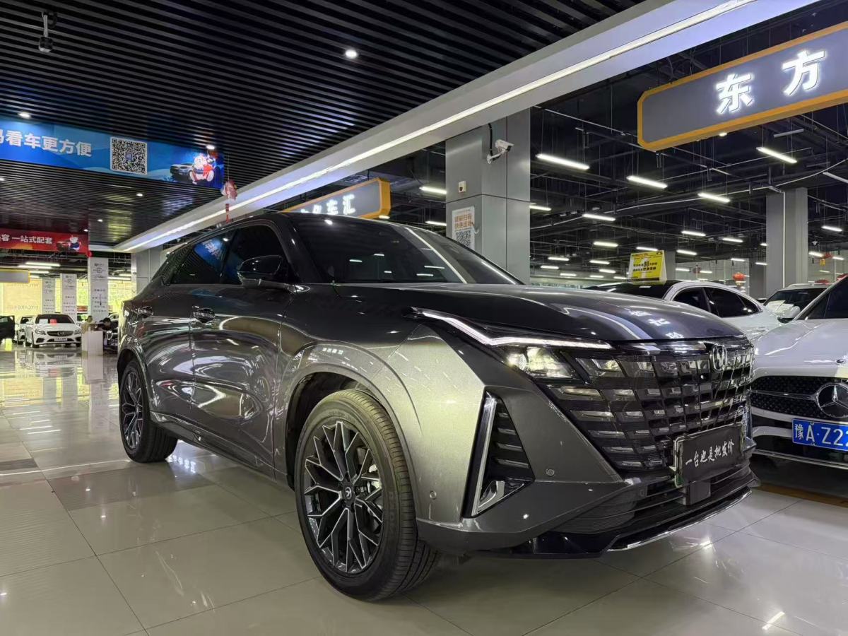 長(zhǎng)安 長(zhǎng)安UNI-Z新能源  2024款 藍(lán)鯨智電iDD 125km 卓越型圖片