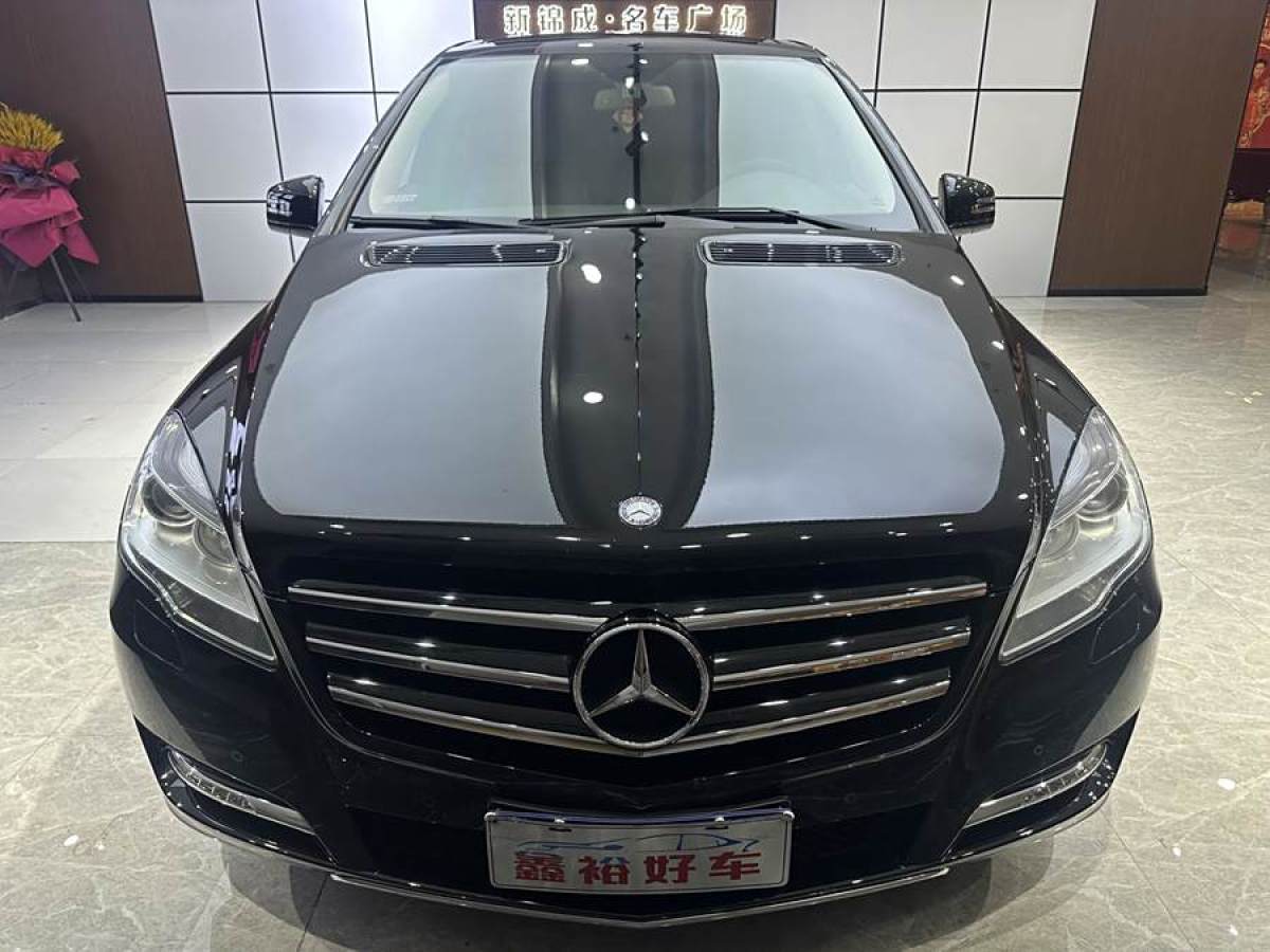 奔馳 奔馳R級(jí)  2017款 R 320 4MATIC 商務(wù)型臻藏版圖片