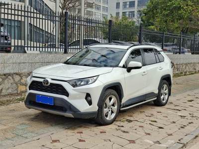 2021年3月 豐田 RAV4榮放 2.0L CVT兩驅(qū)風(fēng)尚PLUS版圖片