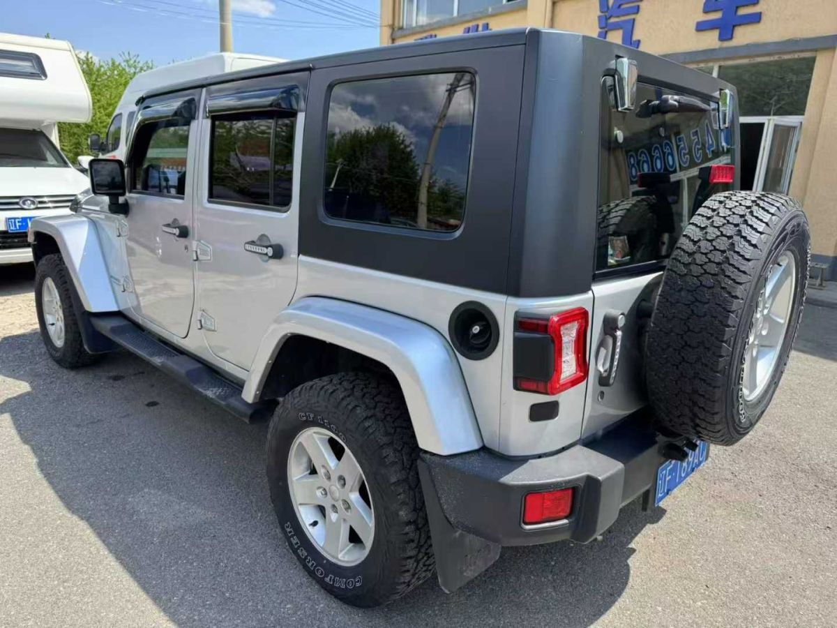 Jeep 牧馬人  2009款 3.8L Rubicon 兩門版圖片