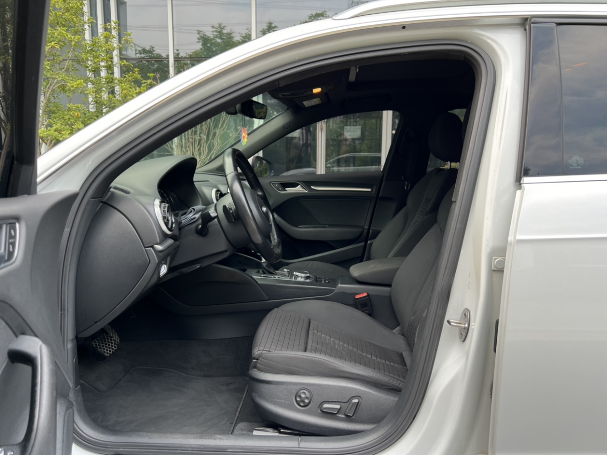 奧迪 奧迪A3  2015款 Sportback 45 TFSI S line 運動型圖片