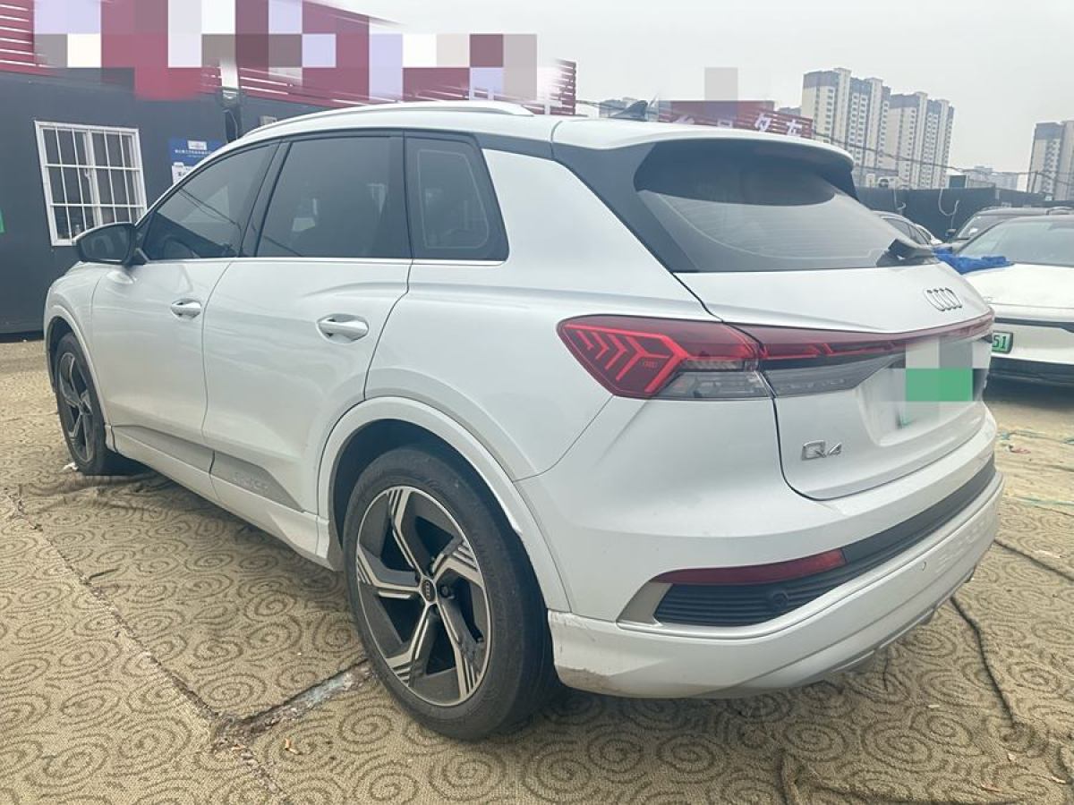 奧迪 奧迪Q4 e-tron  2023款 40 e-tron 創(chuàng)境曜夜版圖片