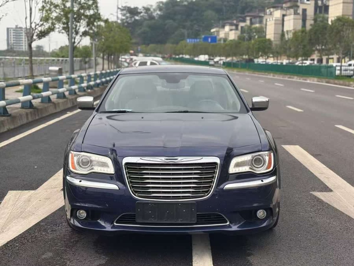 克萊斯勒 300C  2014款 3.0L 卓越版圖片