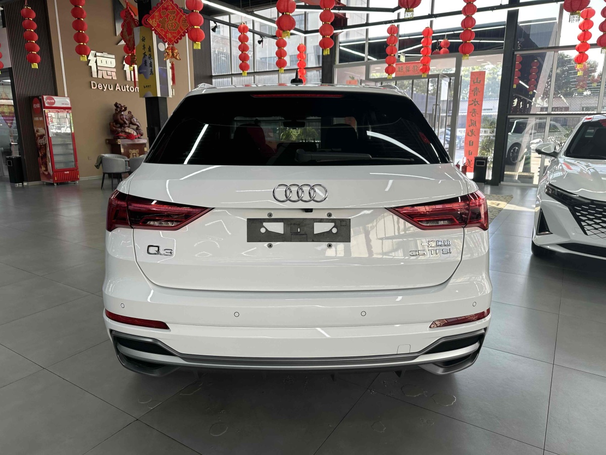 奧迪 奧迪Q3  2024款 35 TFSI 時(shí)尚動(dòng)感型圖片