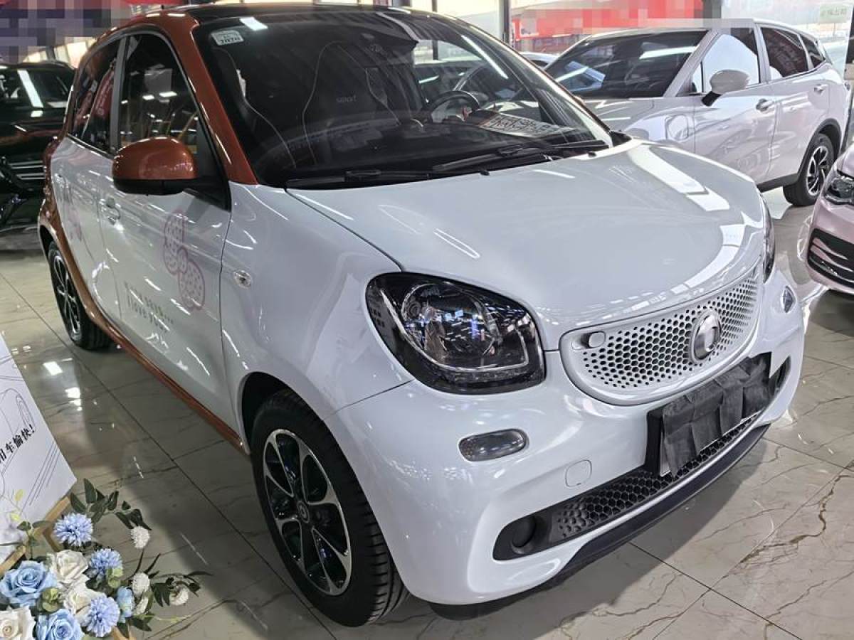 smart forfour  2016款 1.0L 52千瓦激情版圖片