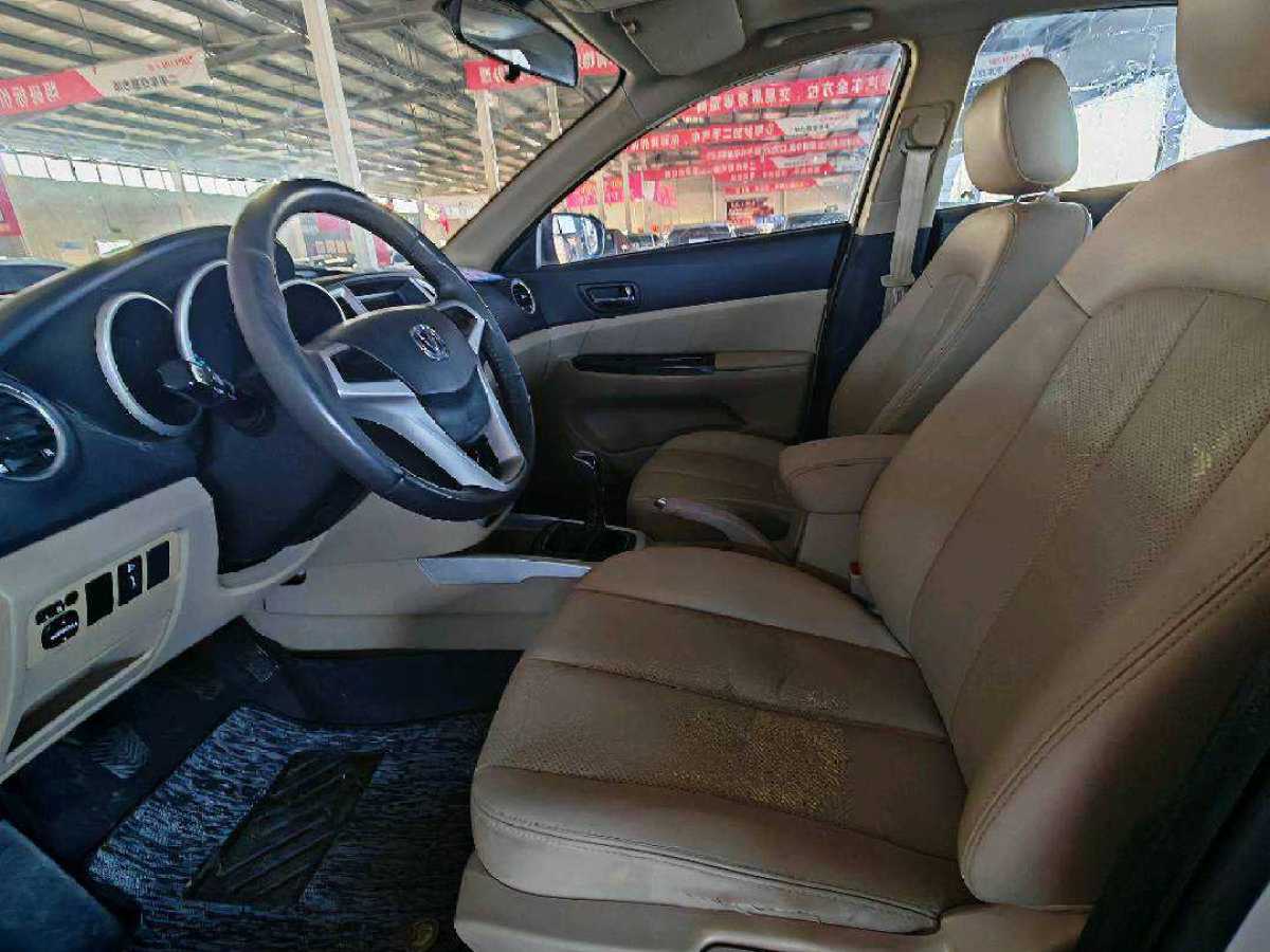 長安 逸動  2014款 1.6L 手動尊貴型圖片