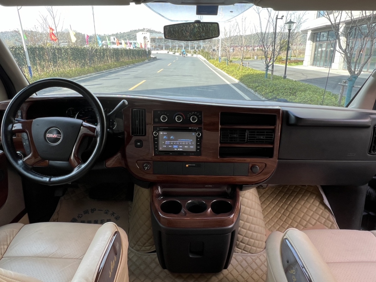 GMC SAVANA  2011款 5.3L 商務(wù)之星7座圖片