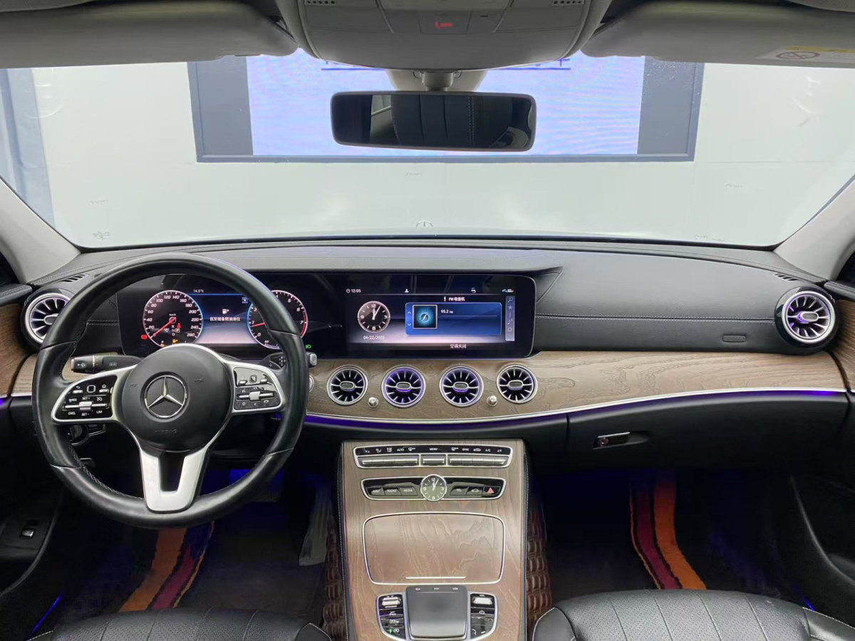 奔馳 奔馳E級  2019款 E 300 L 時尚型圖片