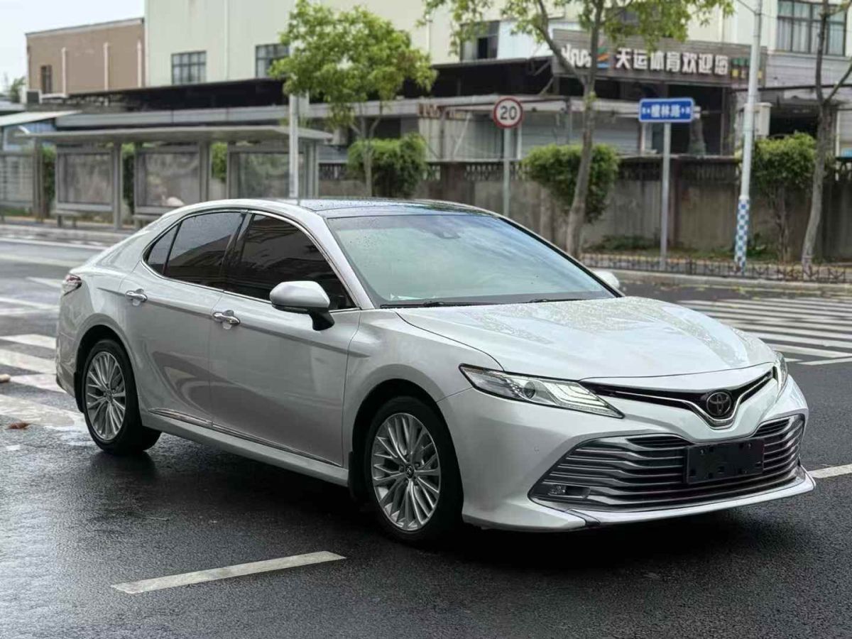 宇通客車 宇通T7新能源  2020款 純電自動公務(wù)版圖片