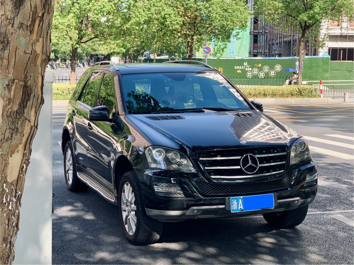 奔驰 奔驰M级  2010款 ML 350 4MATIC豪华型图片