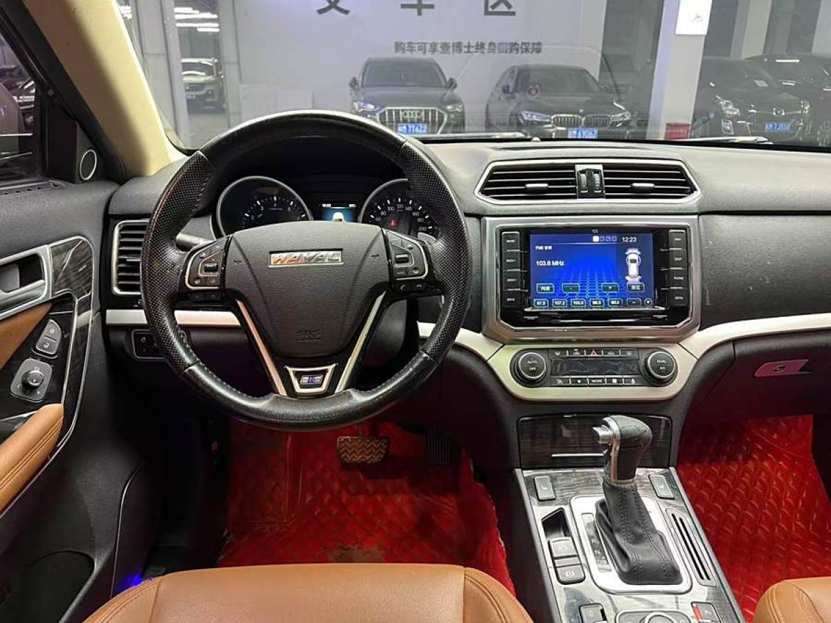 哈弗 H6 Coupe  2015款 藍(lán)標(biāo) 2.0T 自動兩驅(qū)精英型圖片