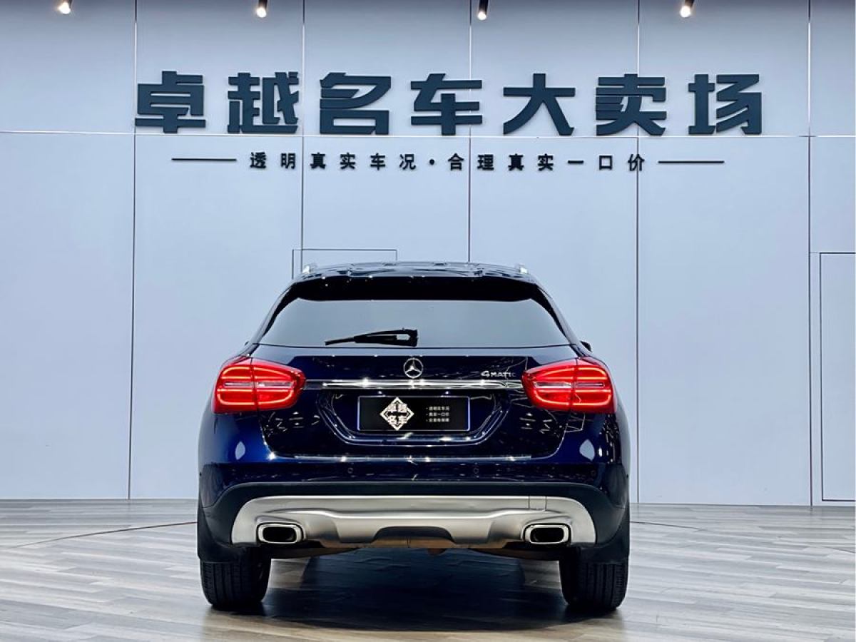 2016年6月奔馳 奔馳GLA  2016款 GLA 220 4MATIC 時(shí)尚型