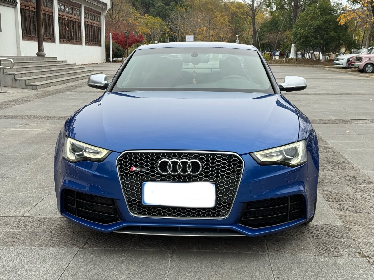 2017年7月奧迪 奧迪RS 5  2014款 RS 5 Coupe 特別版