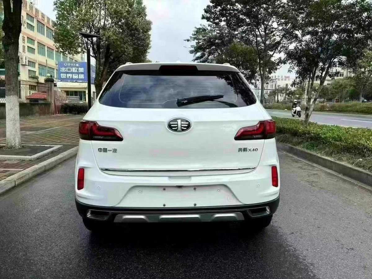 奔騰 X40  2019款 1.6L 自動豪華型圖片