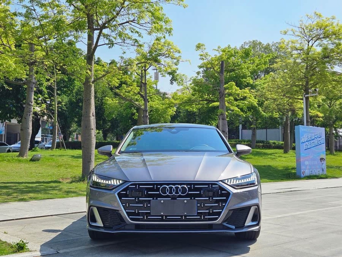 奧迪 奧迪A7L  2022款 45 TFSI S-line 筑夢青春版圖片
