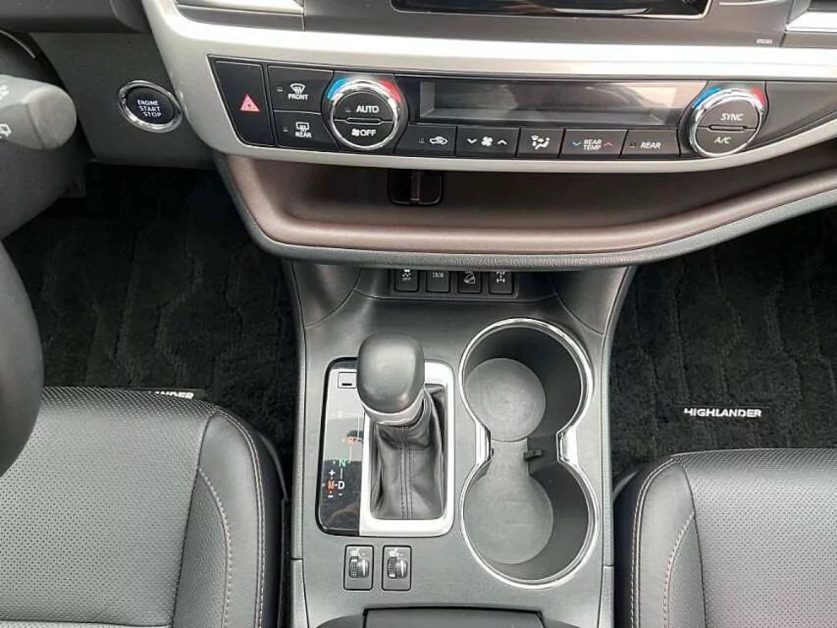 丰田 汉兰达  2015款 2.0T 四驱豪华版 7座图片