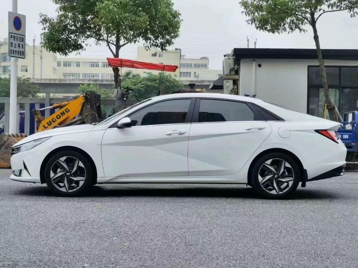 現(xiàn)代 伊蘭特  2021款 1.5L TOP旗艦版圖片