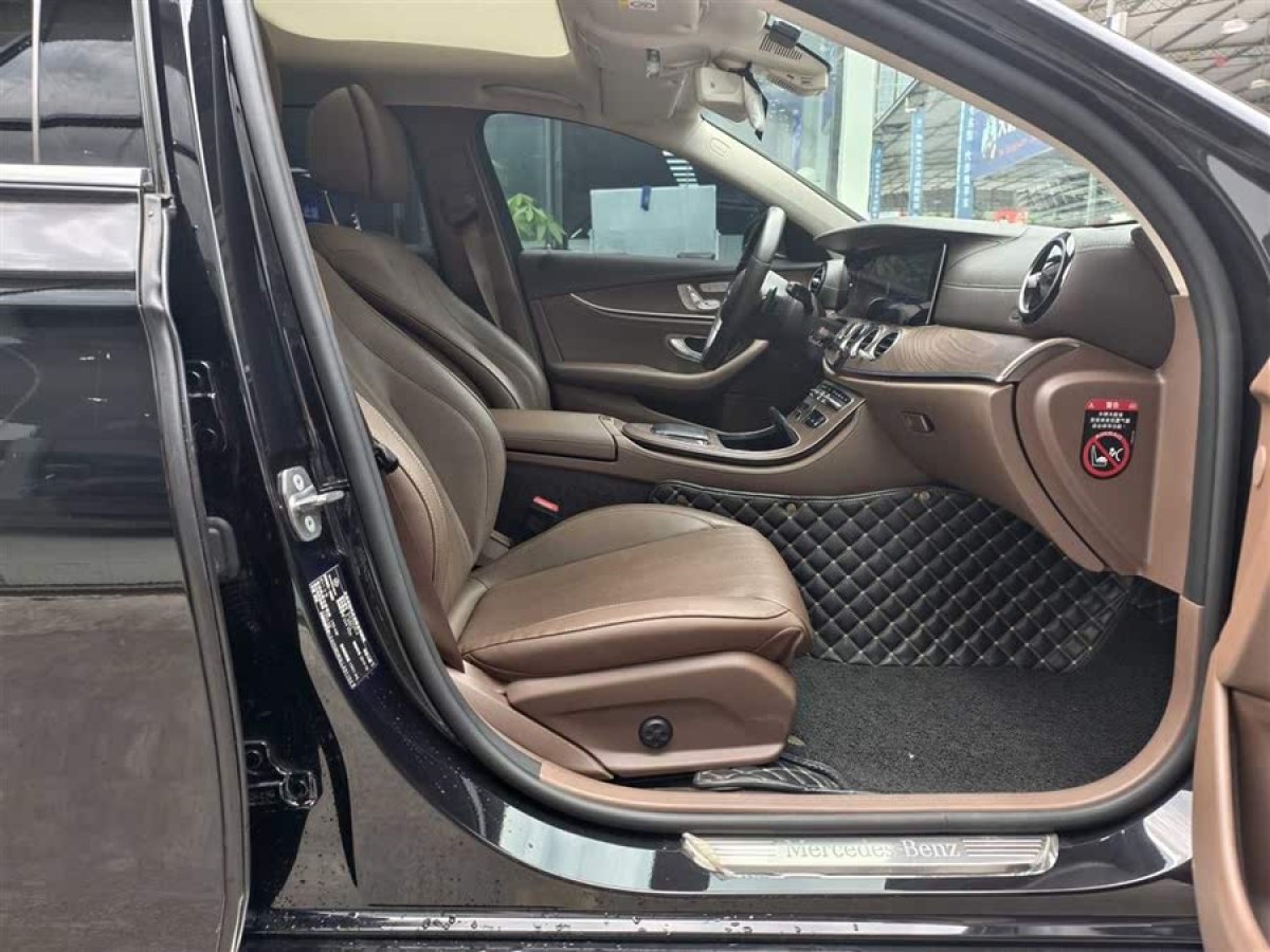 奔馳 奔馳E級  2020款 改款 E 300 L 時尚型圖片