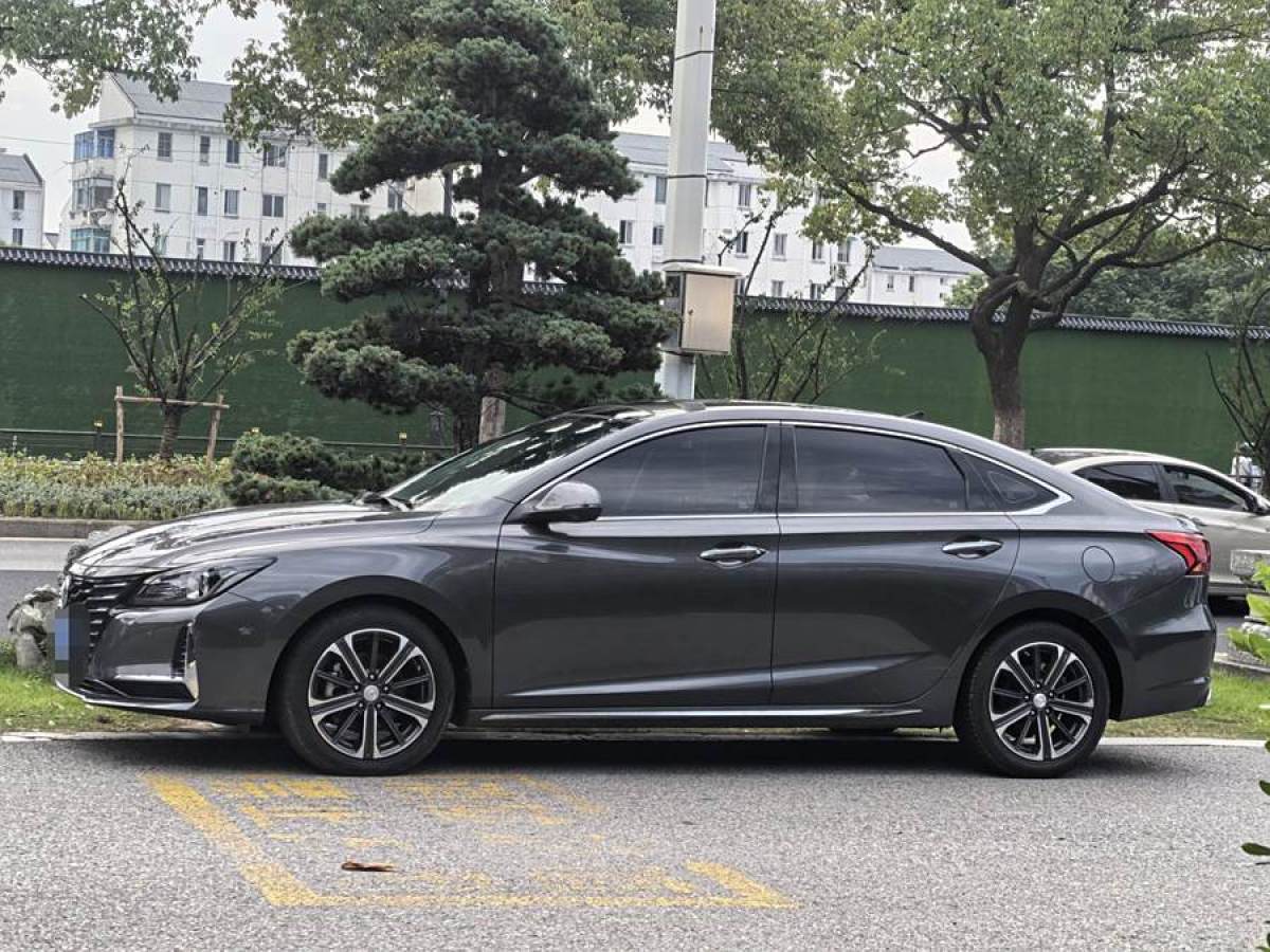 長(zhǎng)安 銳程CC  2022款 藍(lán)鯨版 1.5T DCT尊貴型圖片