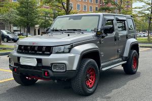 BJ40 北京 2.0T 自动四驱环塔冠军版