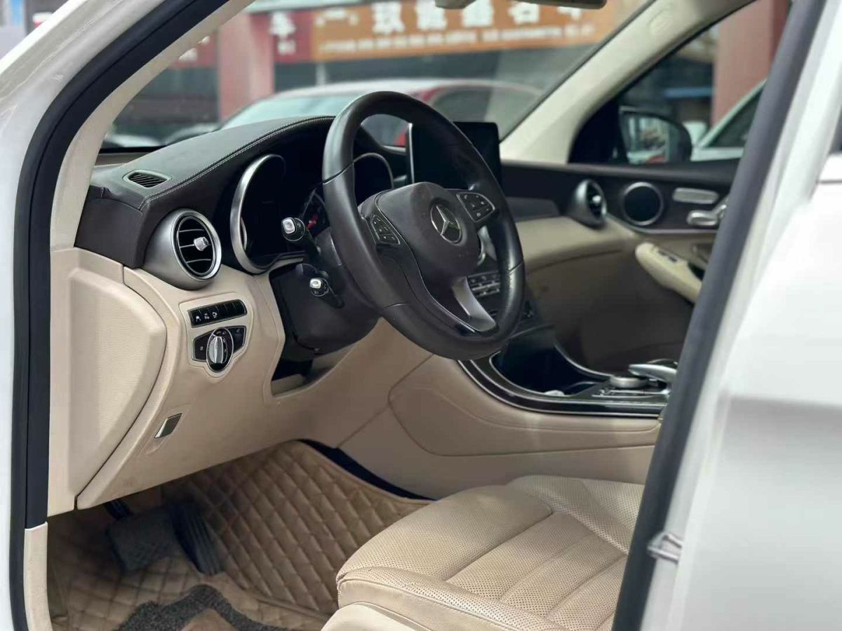 奔馳 奔馳GLC  2016款 GLC 300 4MATIC 豪華型圖片