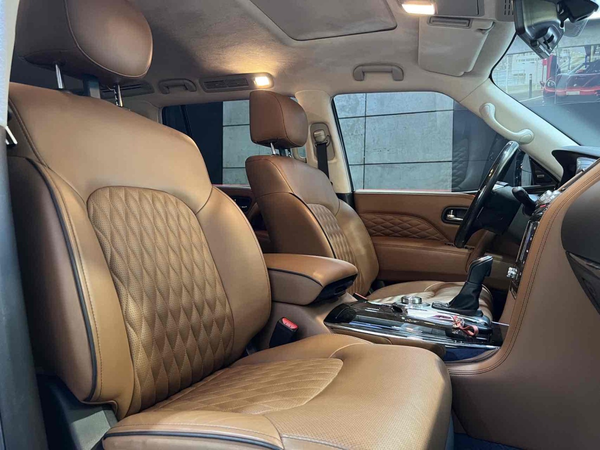 英菲尼迪 QX80  2016款 5.6L 4WD圖片