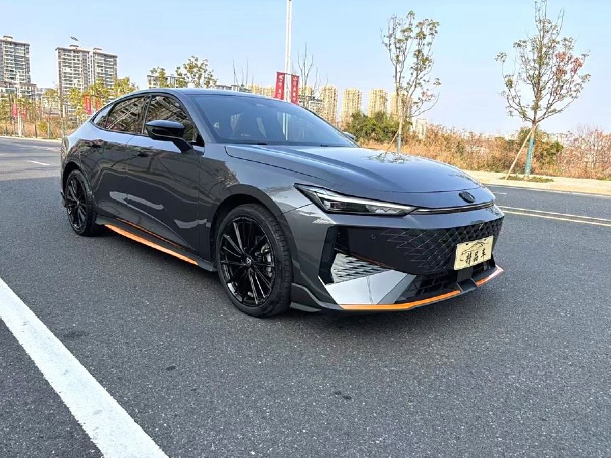 長安 長安UNI-V  2024款 1.5T 尊貴運動型圖片