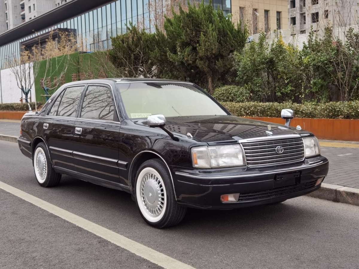 【淄博】1997年6月 丰田 皇冠 1996款 3.0l 手自一体