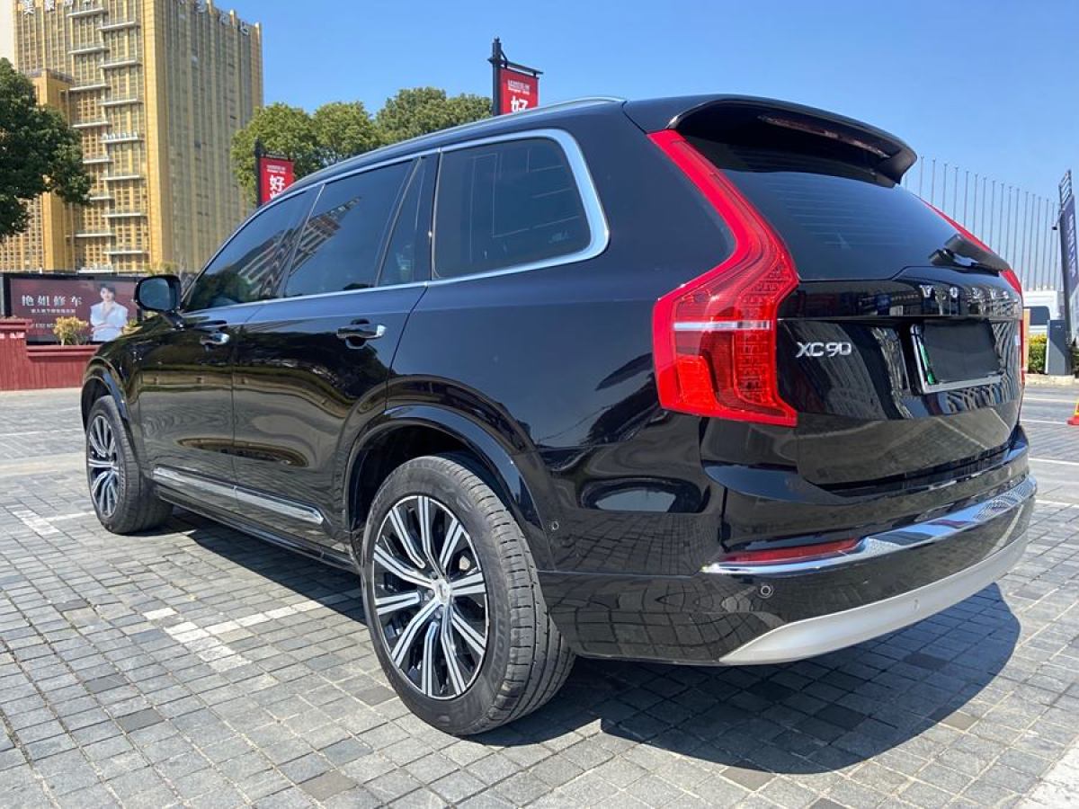 沃爾沃 XC90新能源  2022款 改款 E驅(qū)混動 T8 智尊豪華版 7座圖片