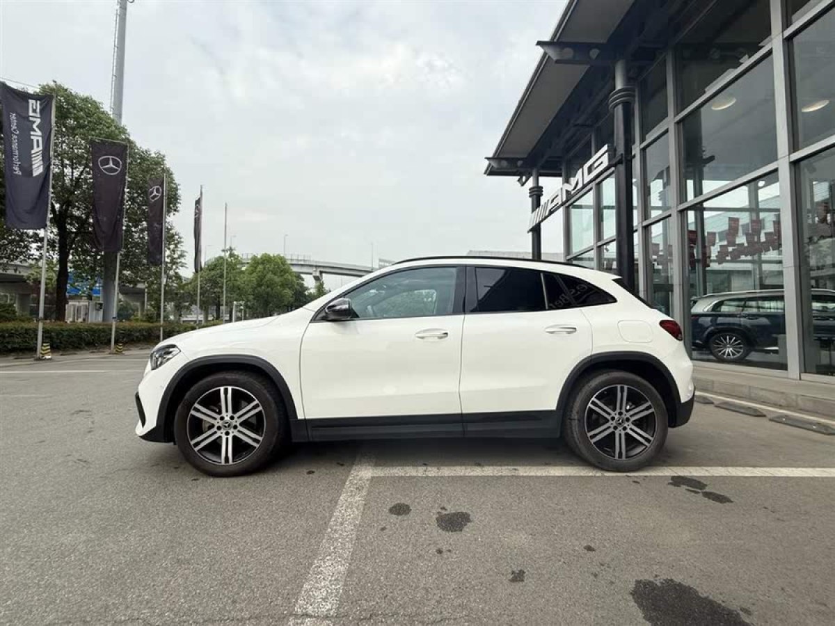 奔馳 奔馳GLA  2022款 GLA 220 4MATIC圖片
