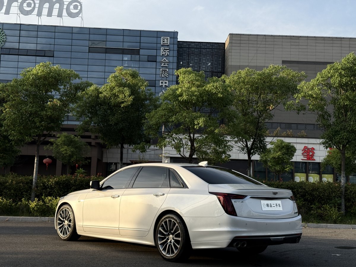 凱迪拉克 CT6  2020款 28T 旗艦超級(jí)巡航型圖片