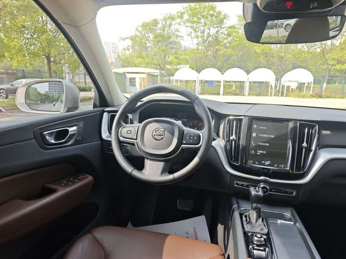 沃爾沃 XC60  2019款  T5 四驅(qū)智遠(yuǎn)版 國(guó)VI圖片