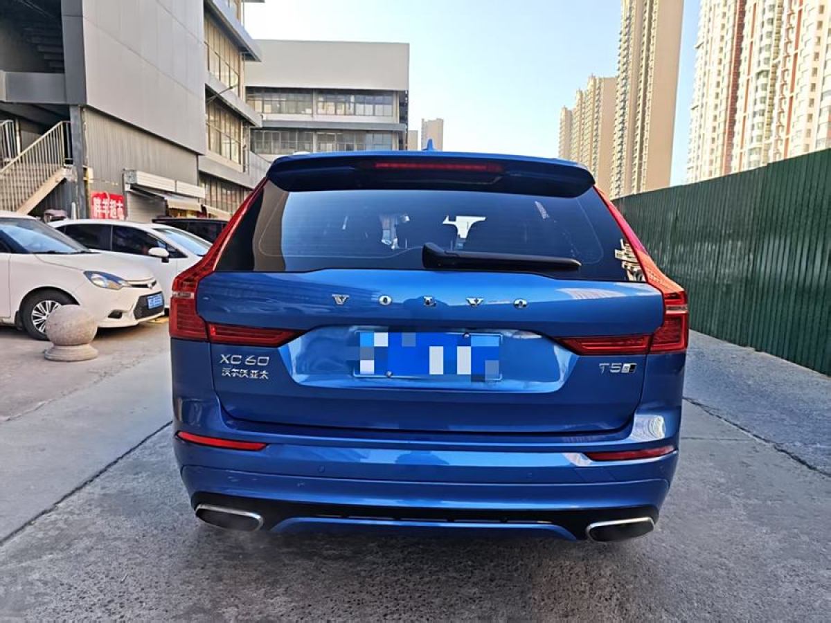 沃爾沃 XC60  2019款 T5 四驅(qū)智遠(yuǎn)運(yùn)動版 國VI圖片