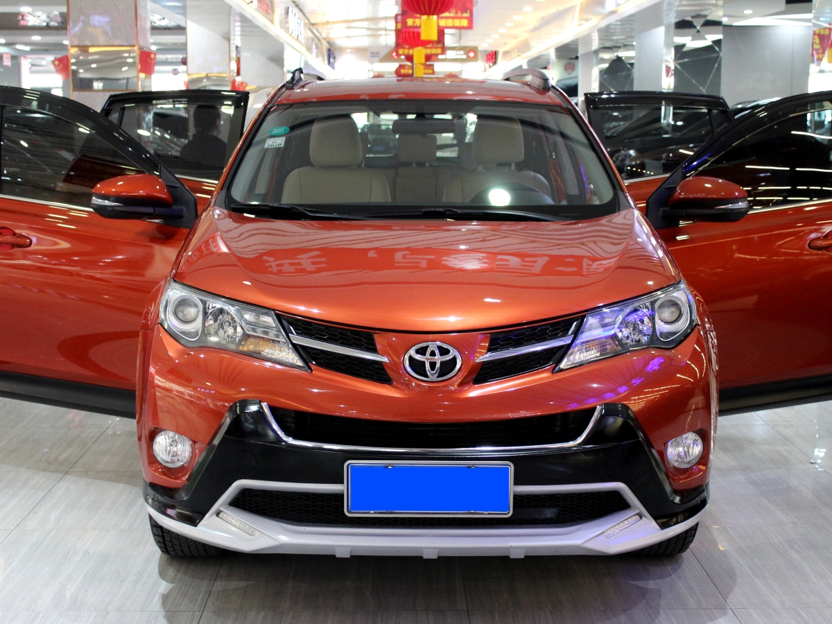 豐田 RAV4  2018款 榮放 2.0L CVT兩驅(qū)風(fēng)尚版圖片