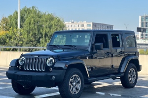 牧马人 Jeep 3.0L Sahara 四门舒享版