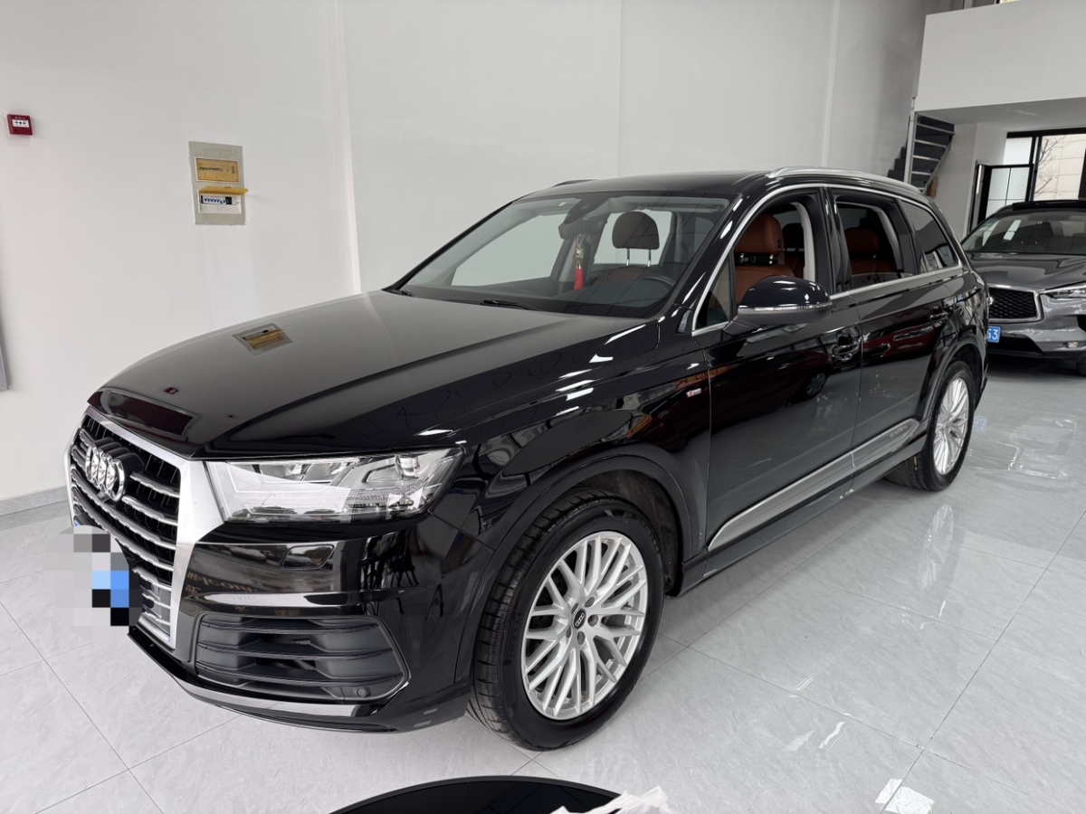 奧迪 奧迪Q7  2019款 55 TFSI S line運(yùn)動(dòng)型圖片