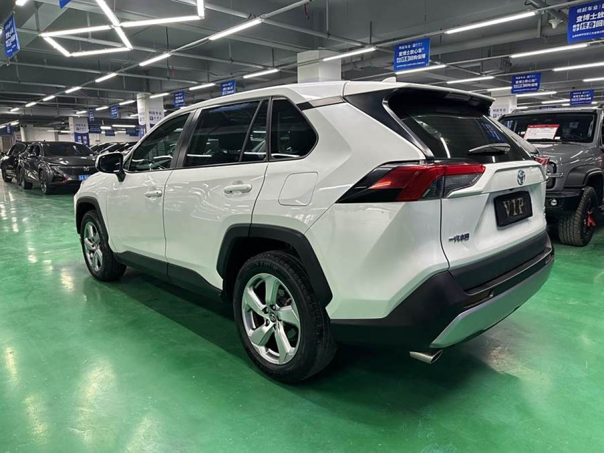 豐田 RAV4榮放  2020款 2.0L CVT四驅(qū)風(fēng)尚PLUS版圖片