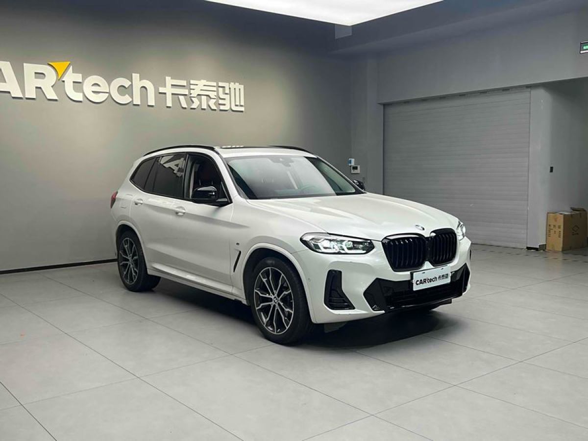 寶馬 寶馬X3  2022款 xDrive30i 領(lǐng)先型 M曜夜套裝圖片