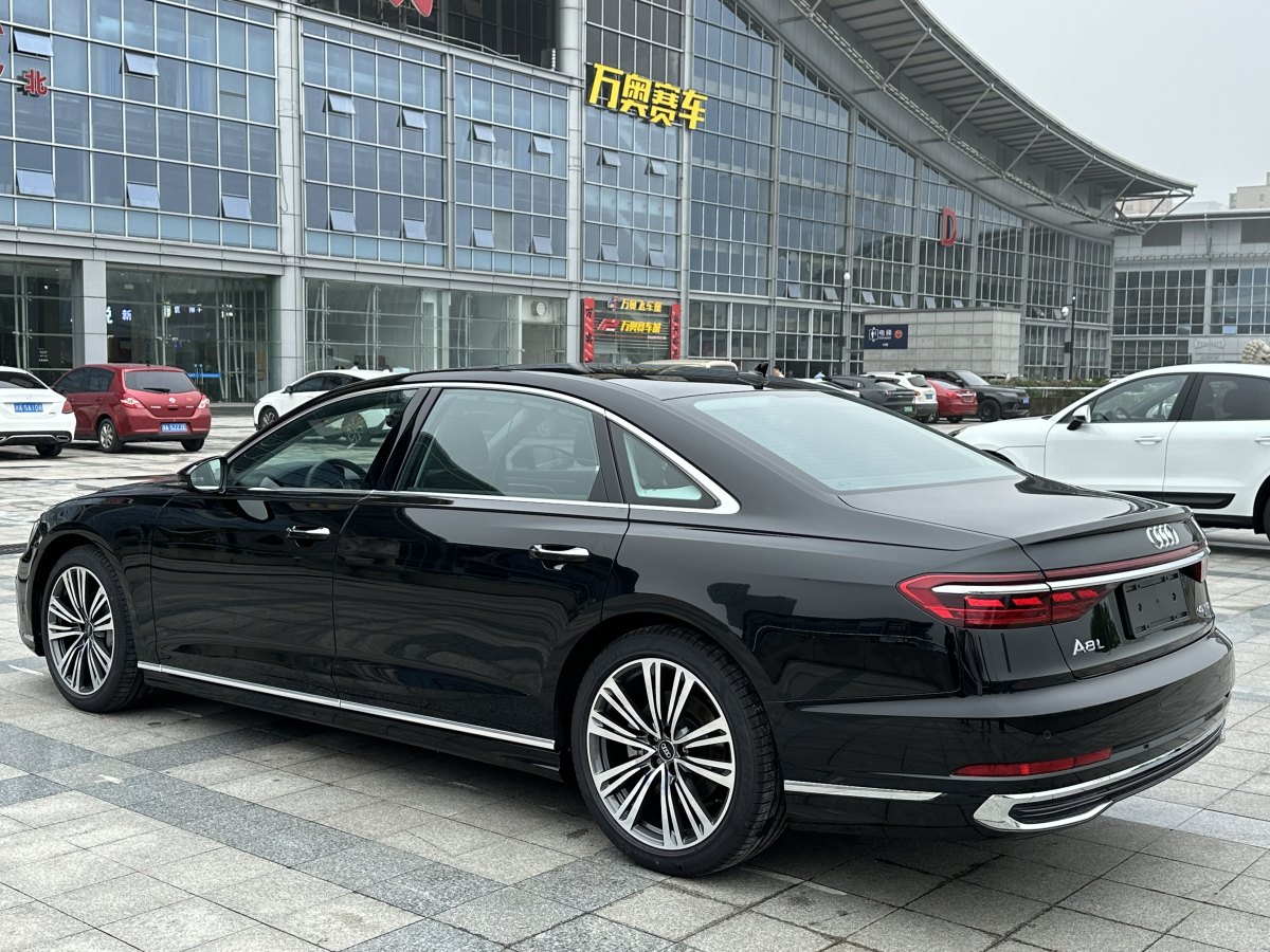 2024年10月奧迪 奧迪A8  2024款 A8L 45 TFSI quattro 豪華型