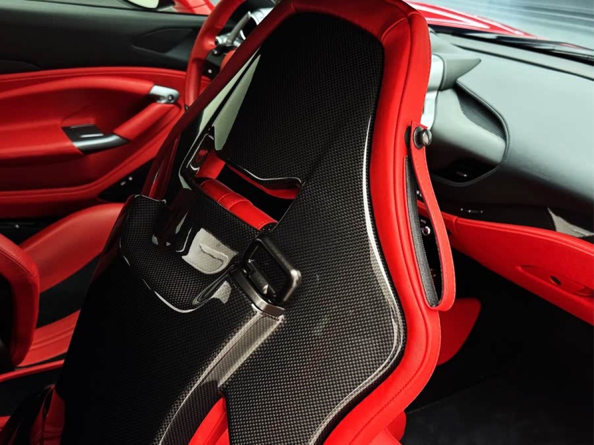 法拉利 F8 Tributo  2019款  3.9T V8圖片